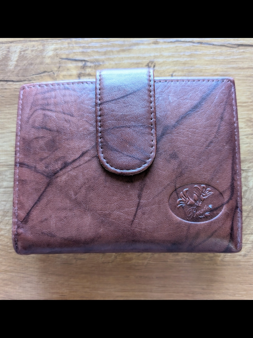 Buxton Genuine Leather Snap Wallet With Embossed Logo